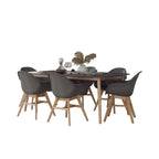 Set da pranzo di 9 pezzi in legno di eucalipto con cuscini