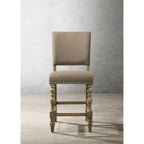 Set da pranzo altezza bancone con tavolo a 7 pezzi finitura legno flottante e sedie con borchie