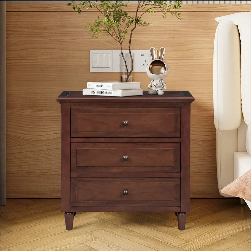 Comodino in legno a 3 cassetti